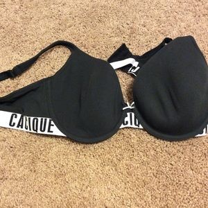 Black cacique bra